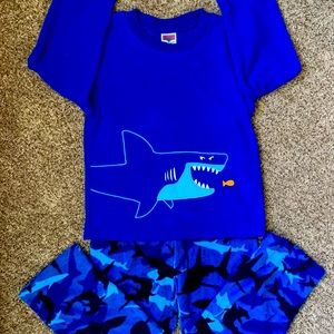 NWT Up-Late 2 Piece Boys Shark Sleepwear!